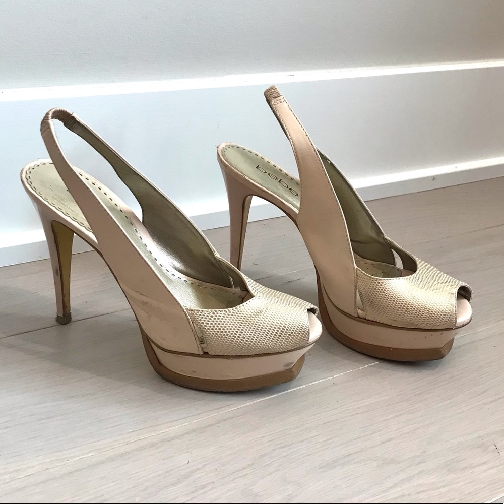 Gorgeous Metallic Gold Snakeskin Bebe Heels - 6